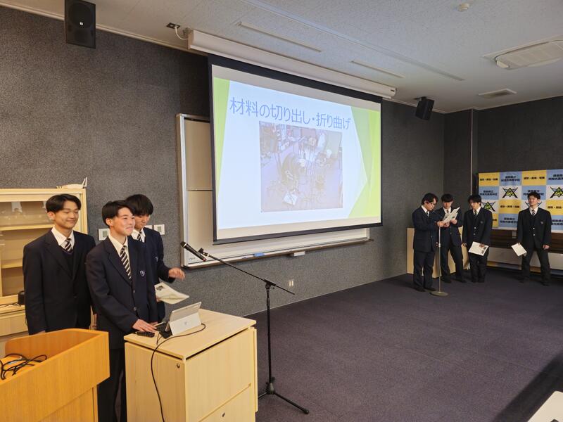 機械ロボットシステム科　課題研究発表会1