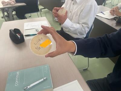 高大連携授業「しいたけによるリグニンの分解実験結果」2