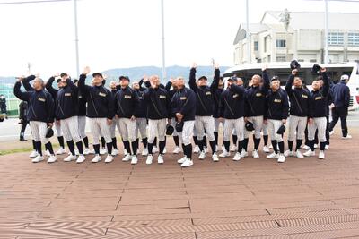 硬式野球部の出発式が行われました2