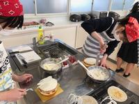 ２０２２　クリスマスケーキ作り1