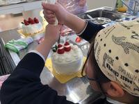 ２０２２　クリスマスケーキ作り4